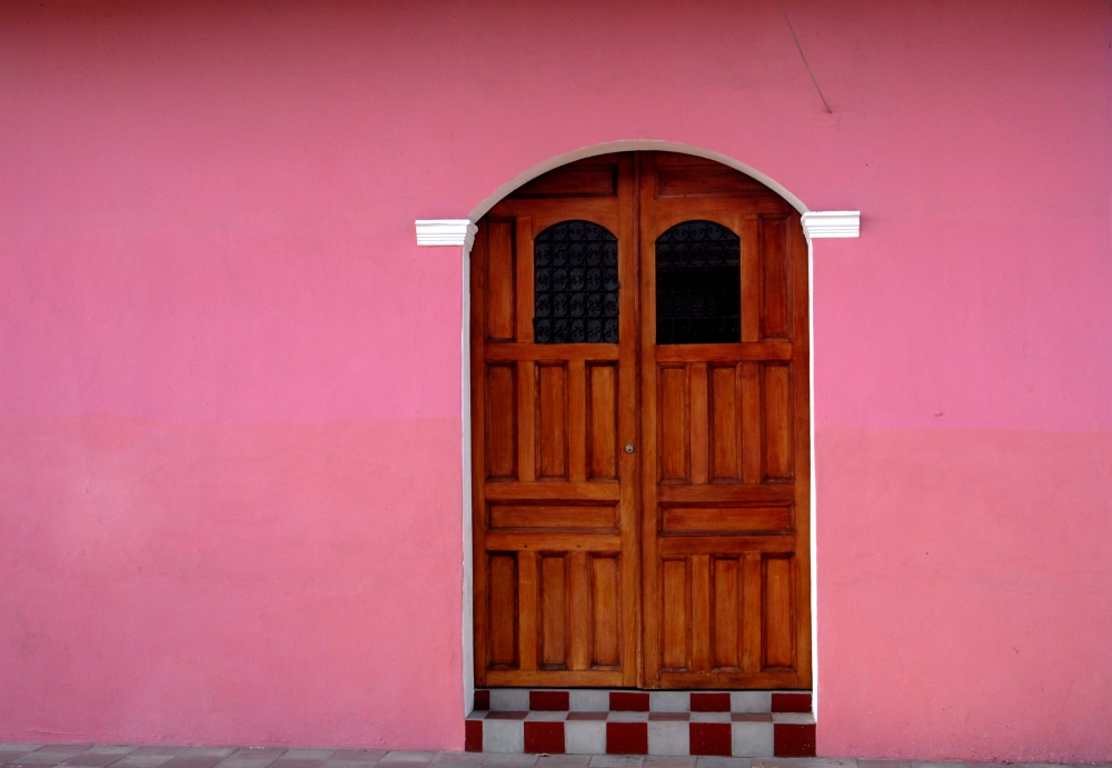 Granada Door 6